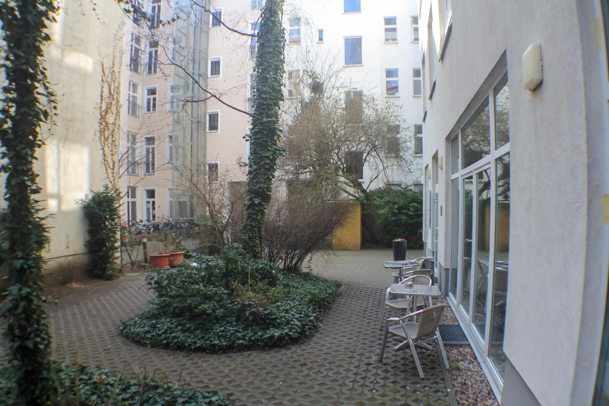 Nu Wave Hotel Berlin - Digital Check-In, Berlin